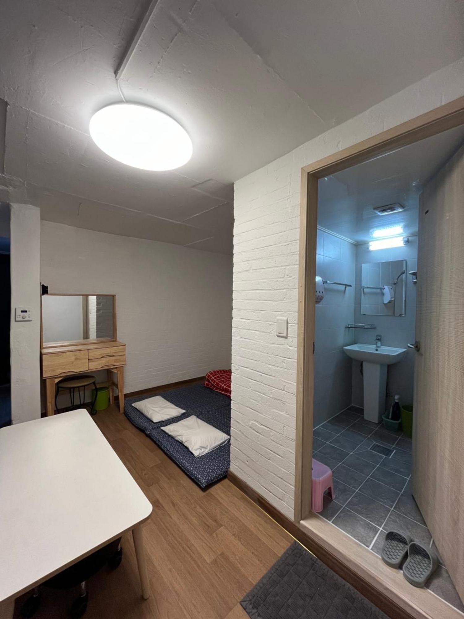 Guest house B My
