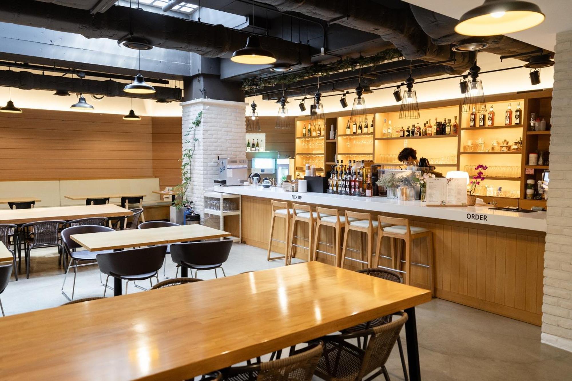 Travelodge Myeongdong Euljiro Hotel