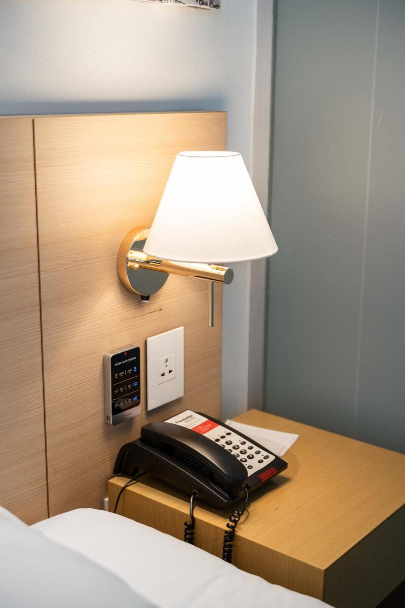Travelodge Myeongdong Euljiro 4*