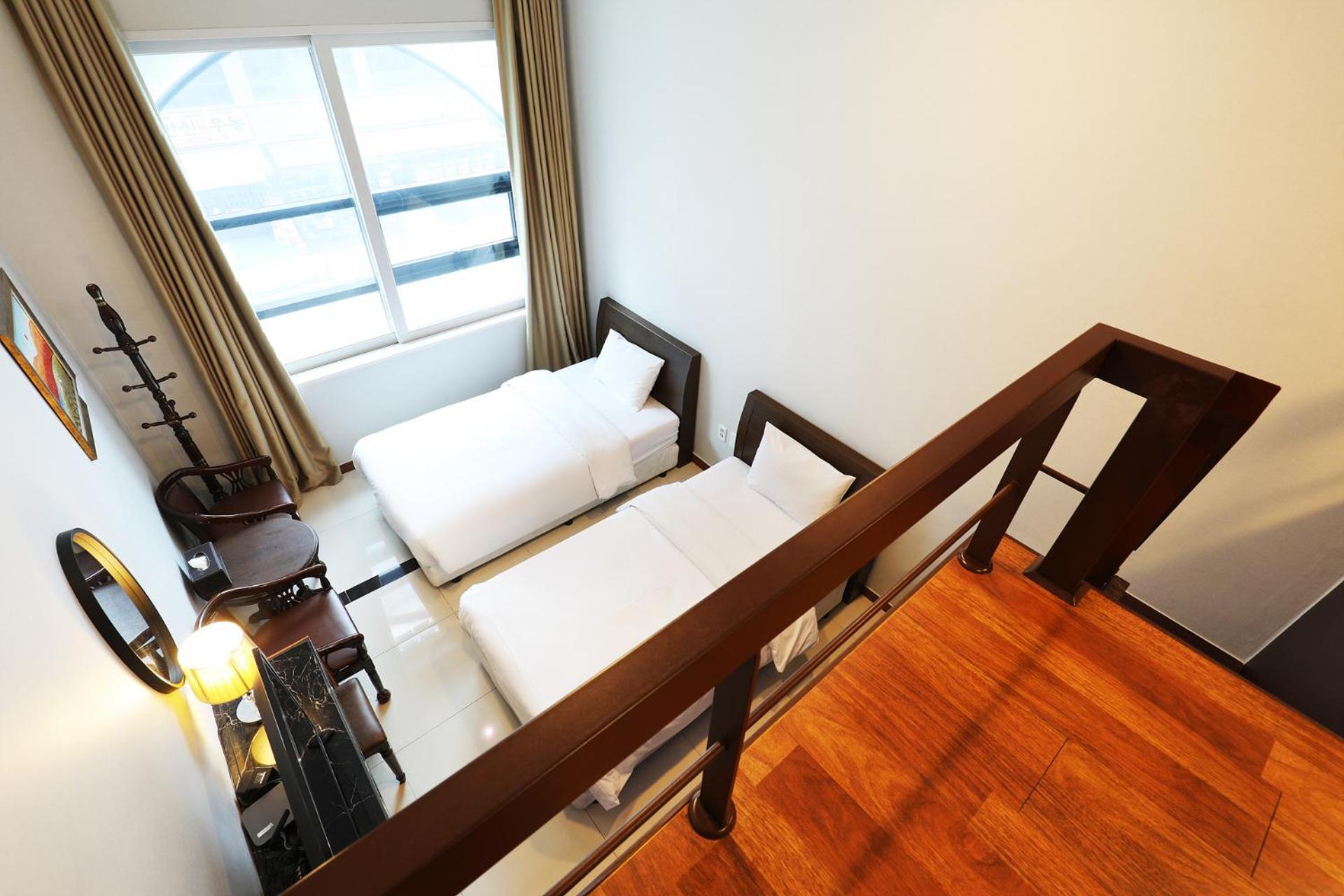 Intercity Hotel