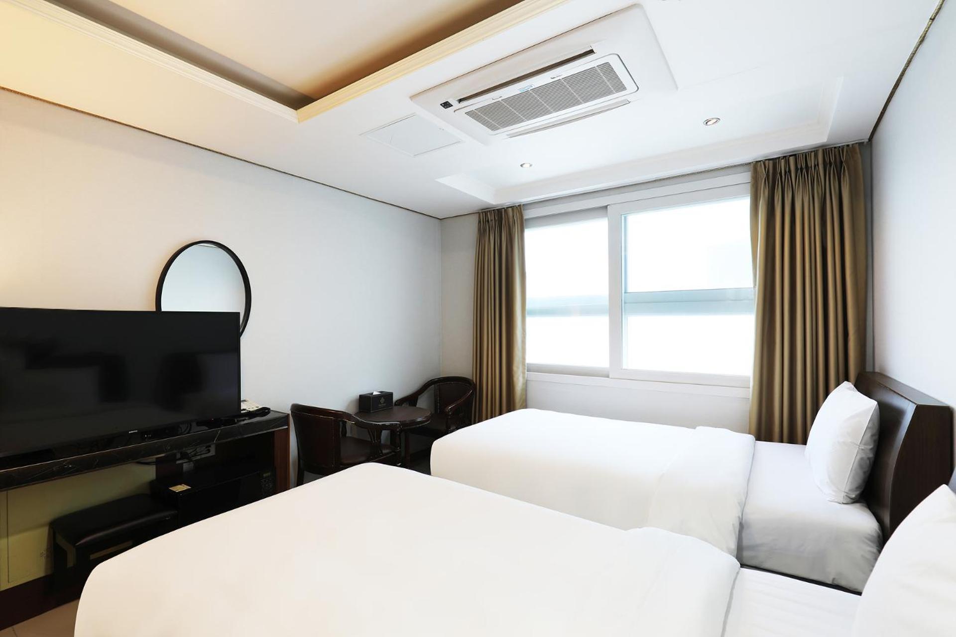 Intercity Hotel