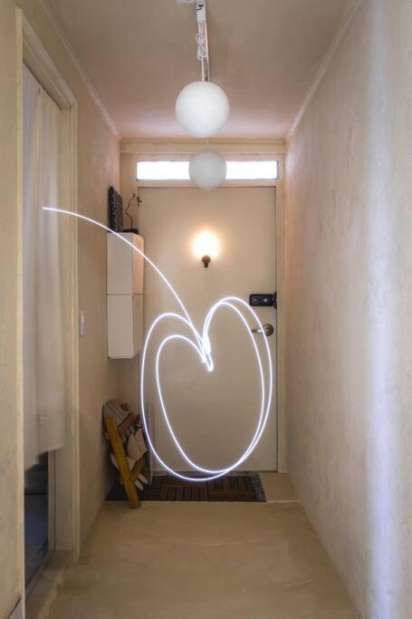Apartment Urban Secret Space - Europe Mood, Seongsu, 4mins To Gunguk Univ Station