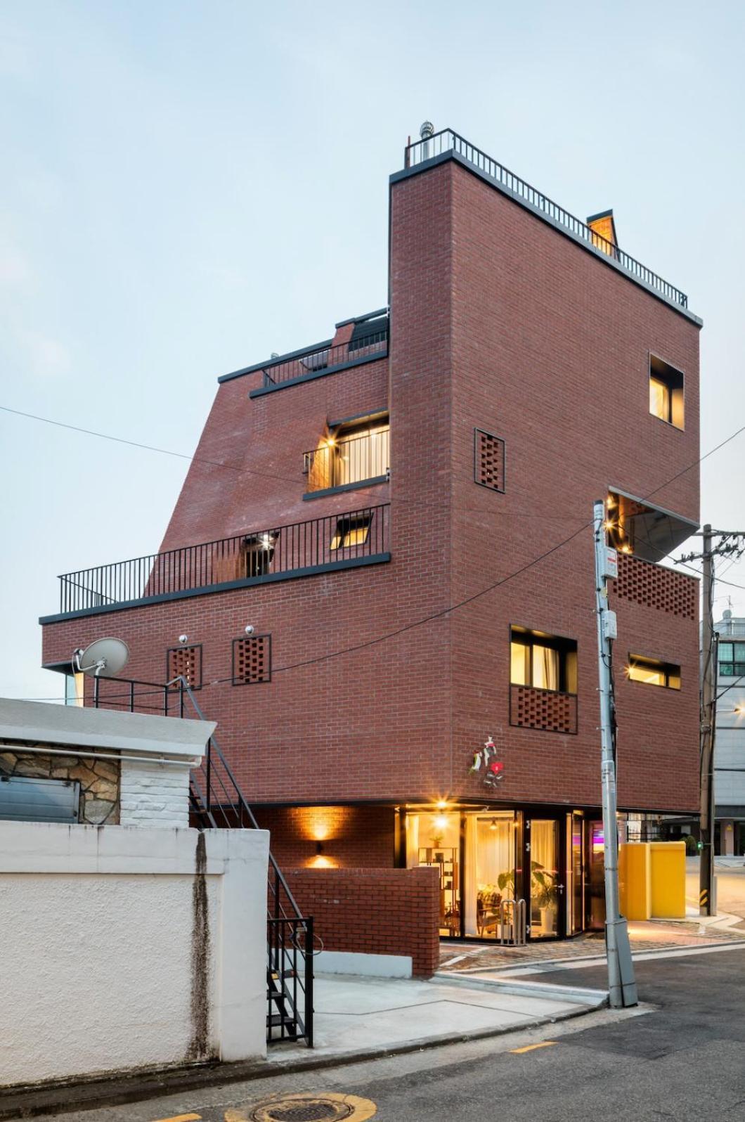Aparthotel Space In Blackstone Seoul