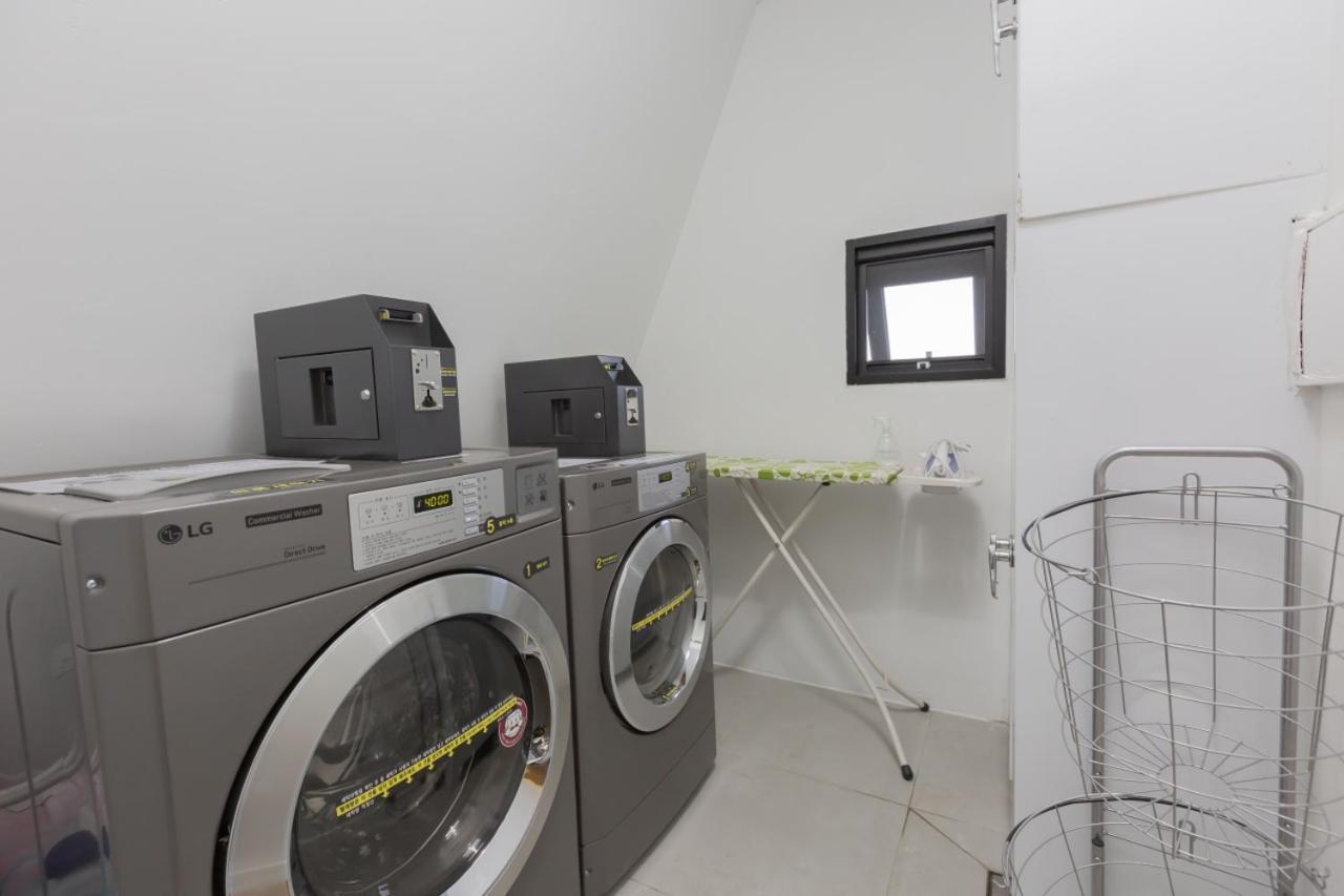 Space In Blackstone Aparthotel *