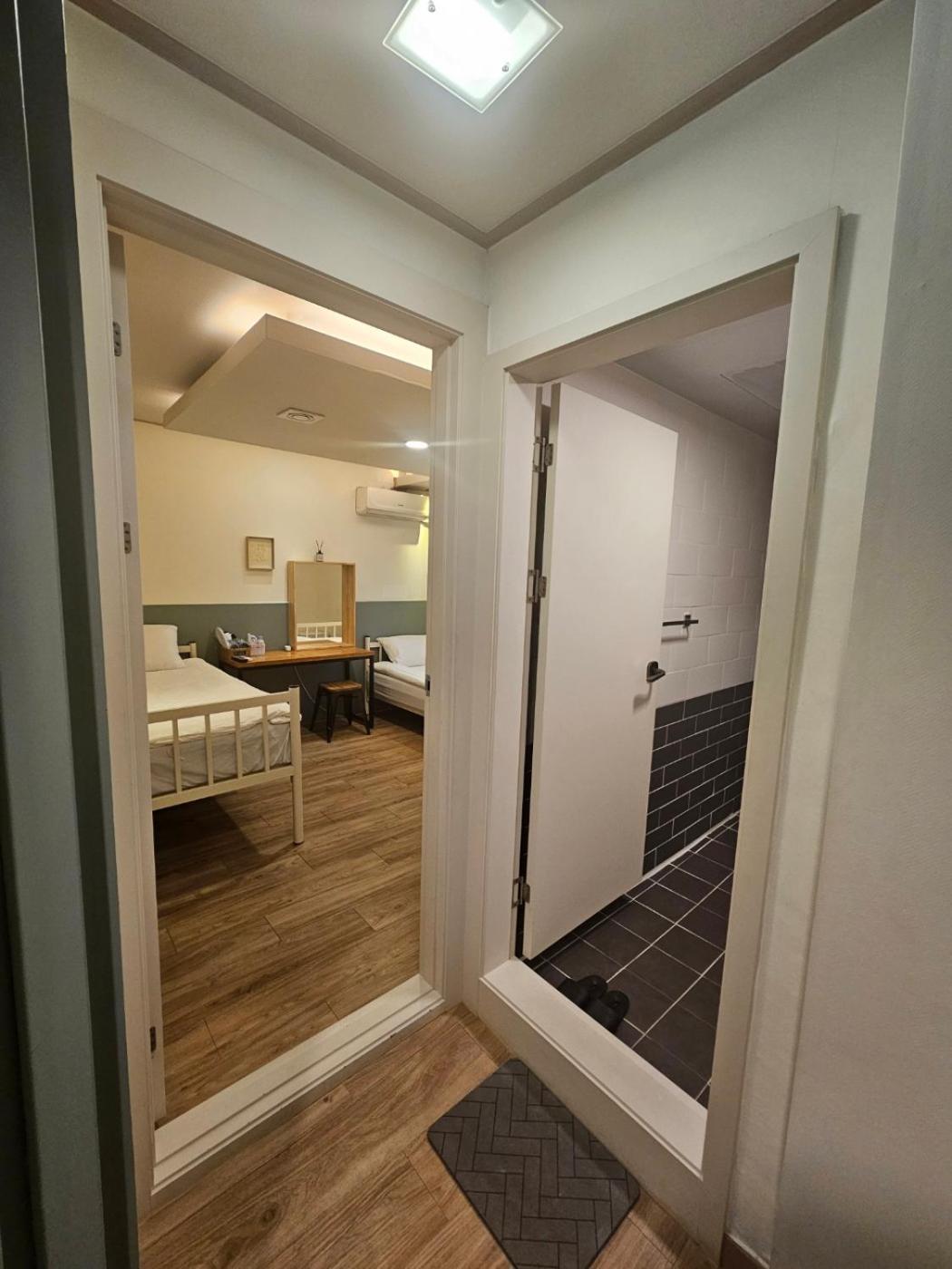 Onu Stay - Ikseon Guest house *