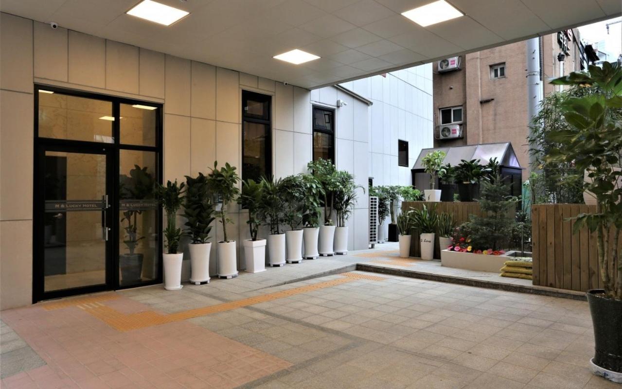 Mnlucky Hotel