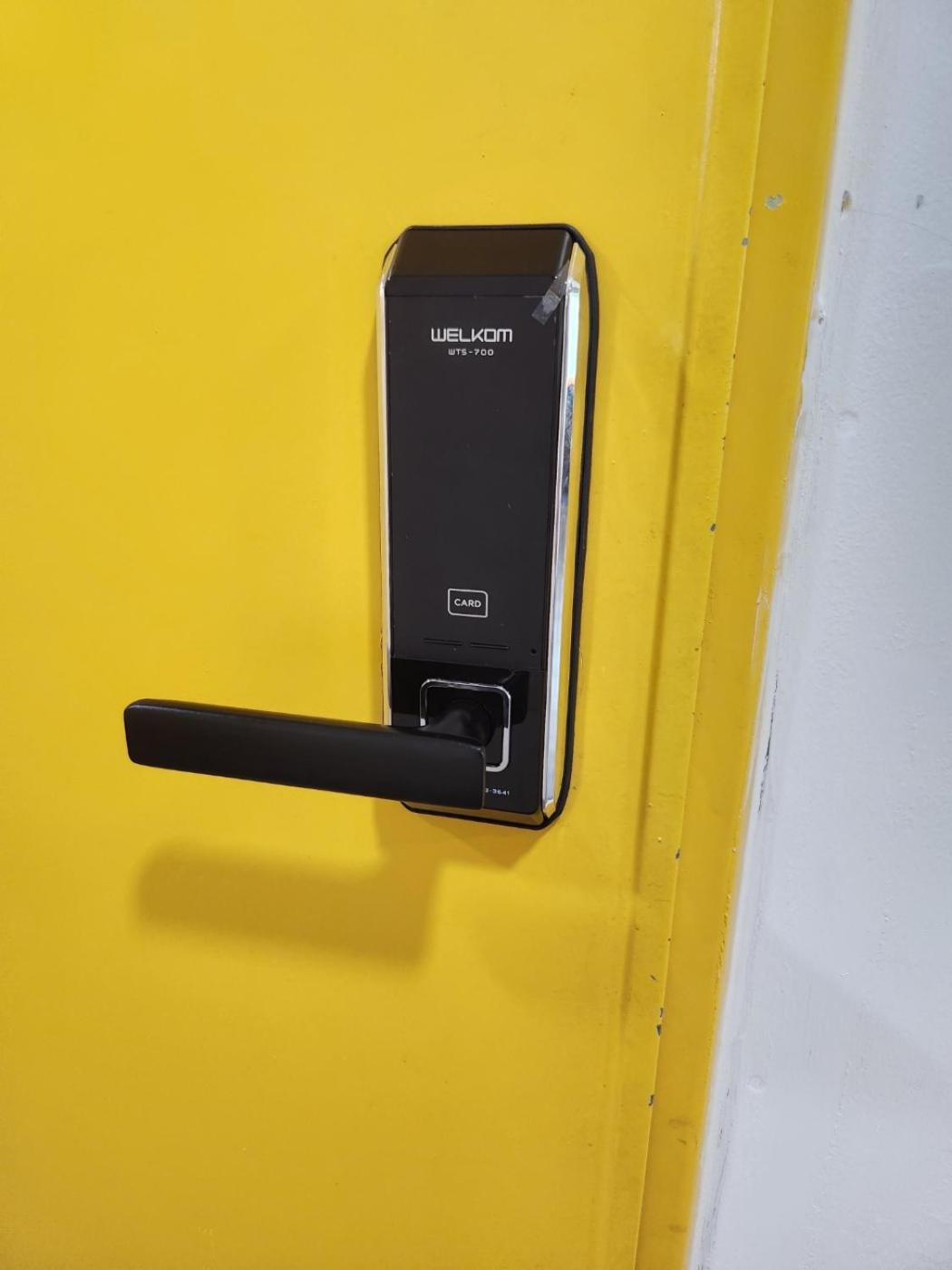 24 Sinchon Avenue Hostel