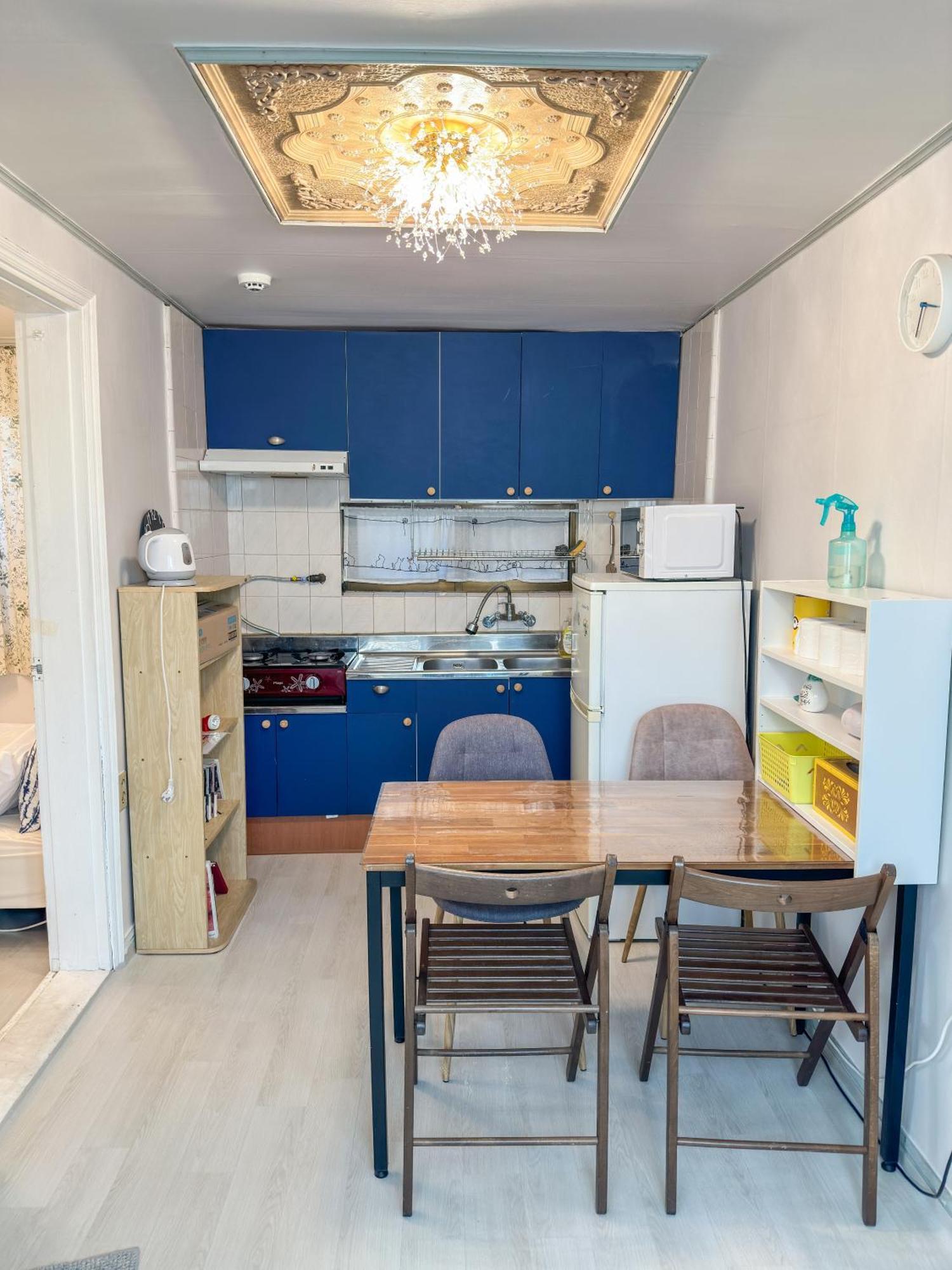 Bohemian Jungle Apartment