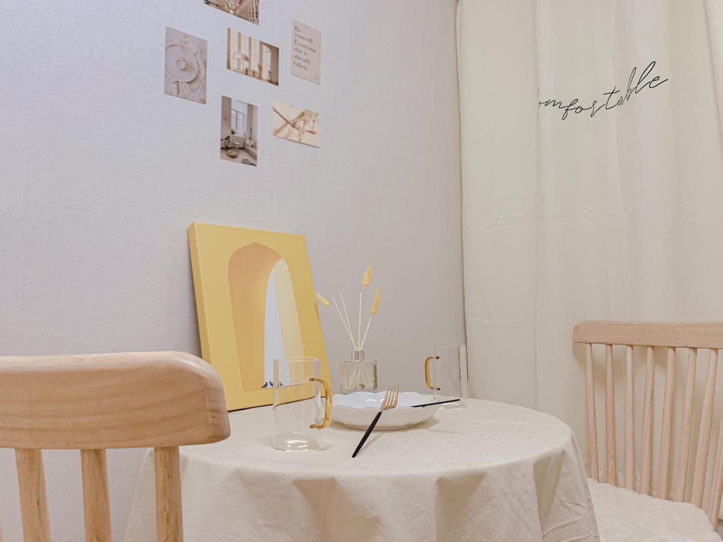 Easel House Seoul