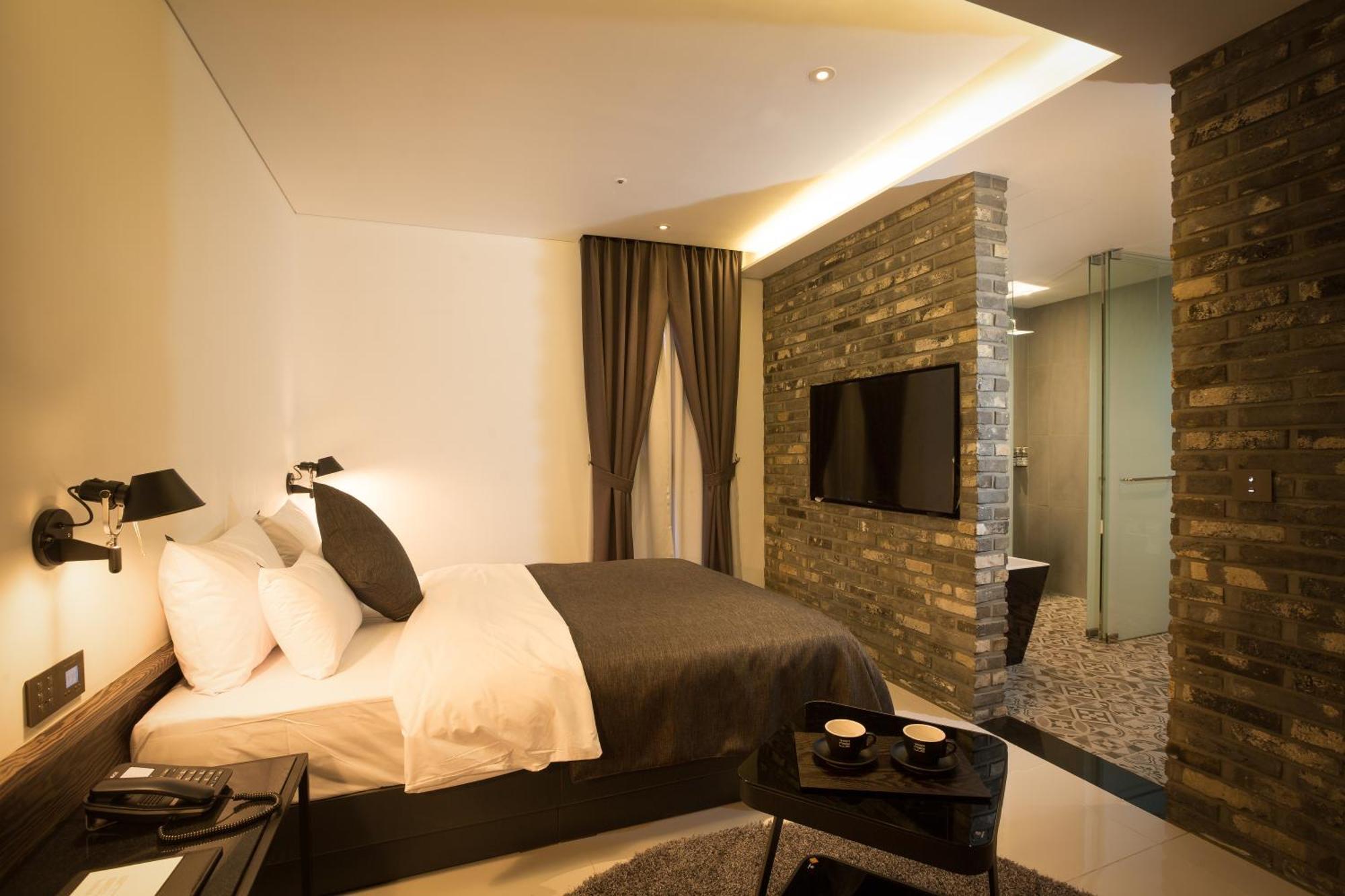 Trang Blue 3* Seoul