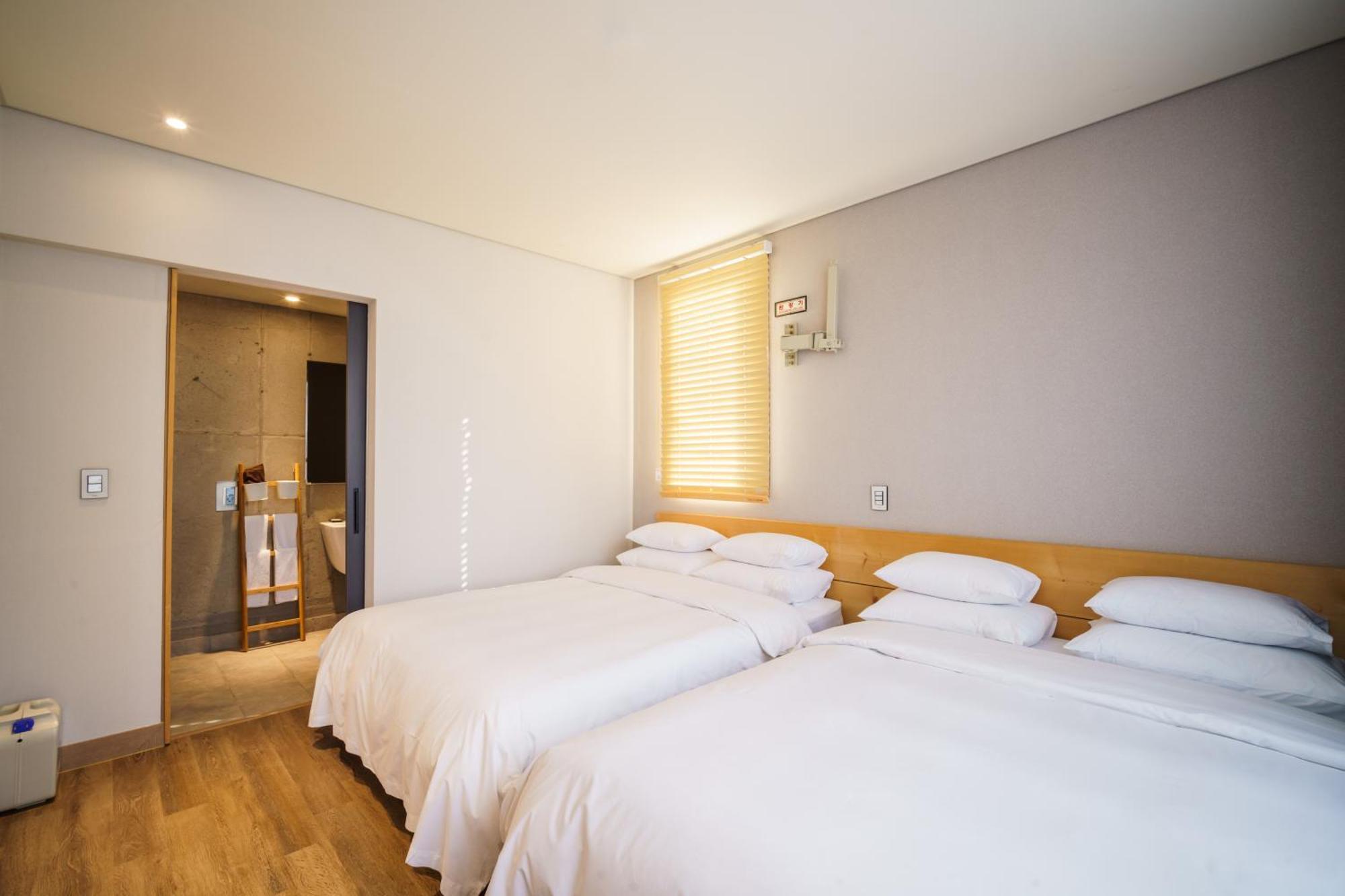 Hotel Lacozi , 3*