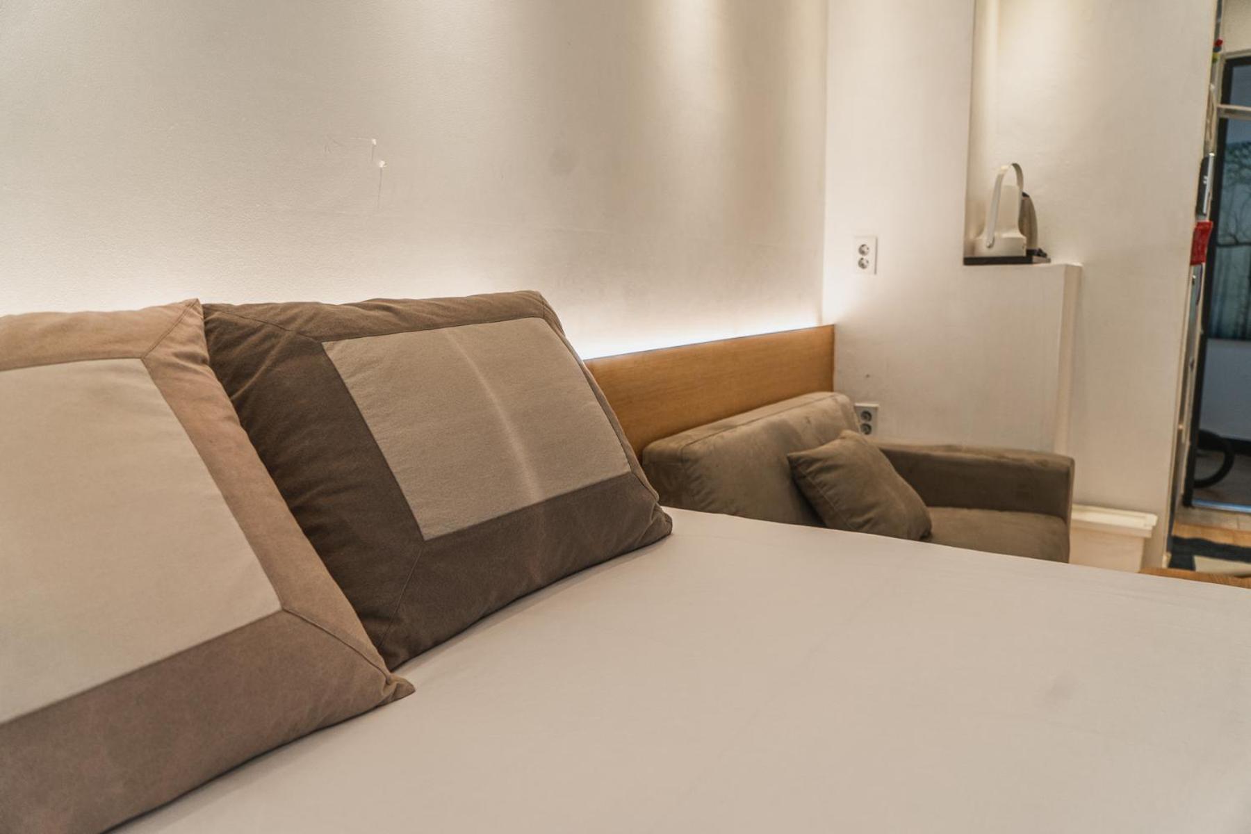 Myeongdong Artmonstay 2*