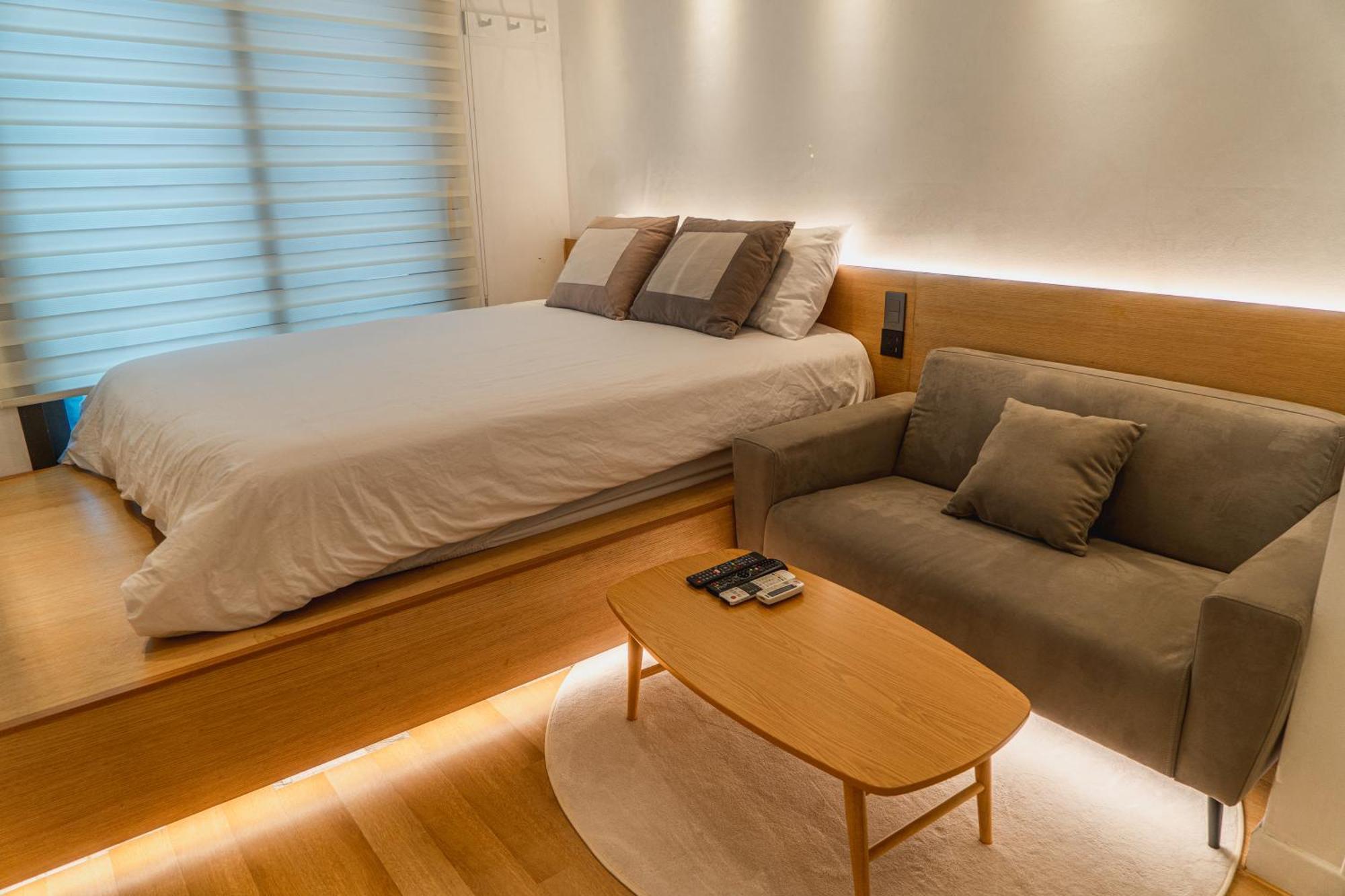 Guest house Myeongdong Artmonstay