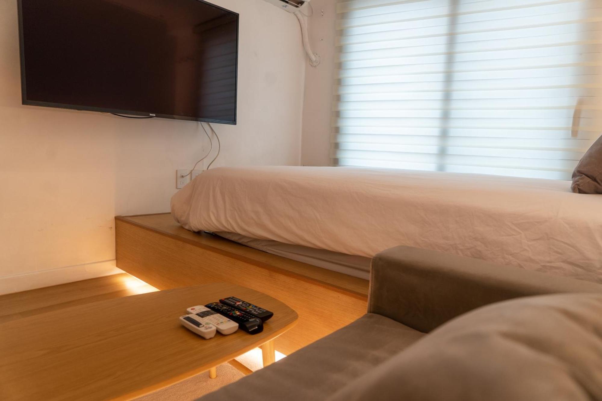 Guest house Myeongdong Artmonstay