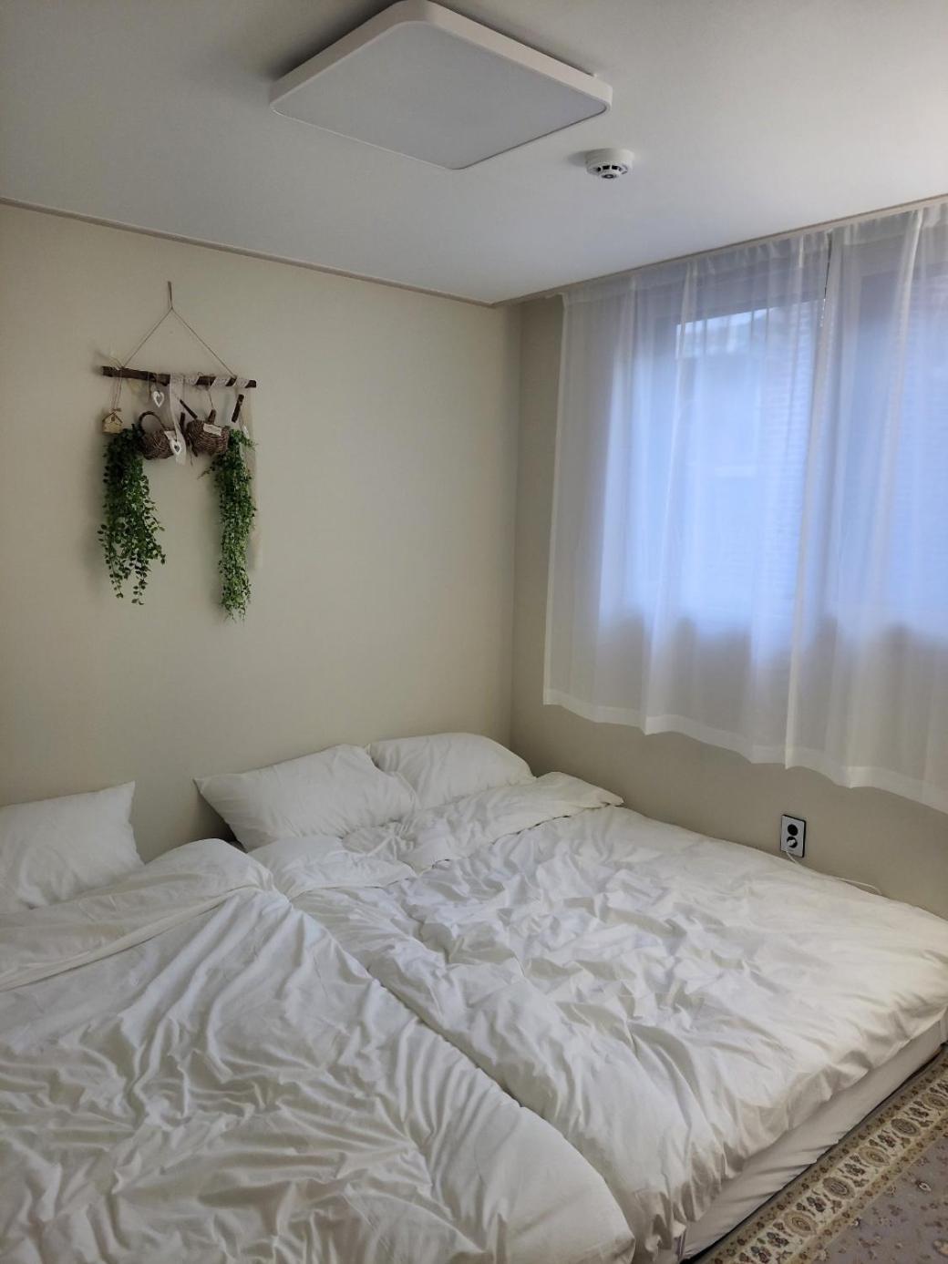 Elie Jeungsanstation Apartment Seoul