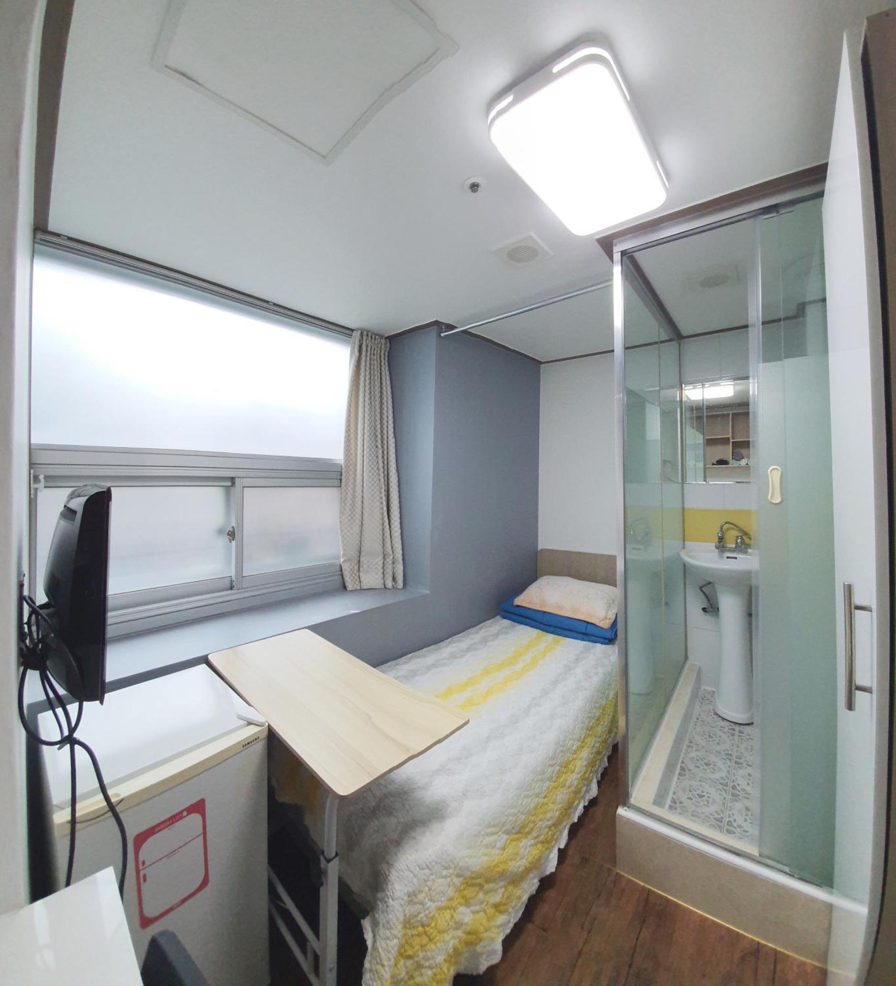 Apgujeong Guest house Seoul