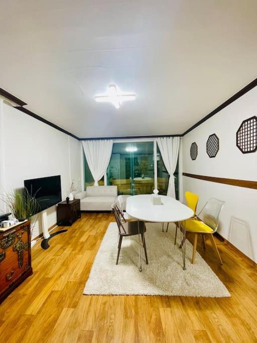 Pangsapuri Cheong Un Gak Seoul
