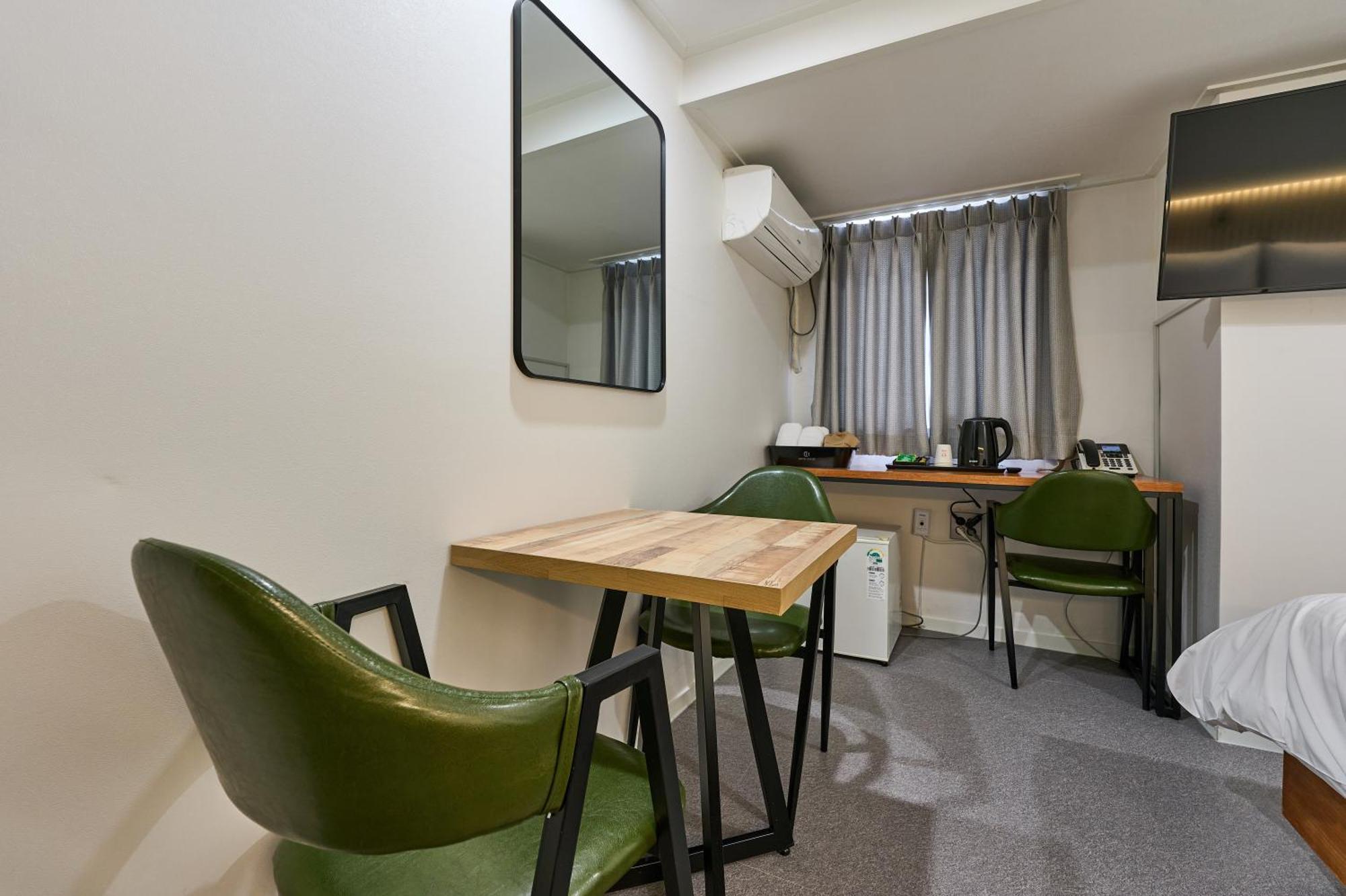 Hotel Chloe