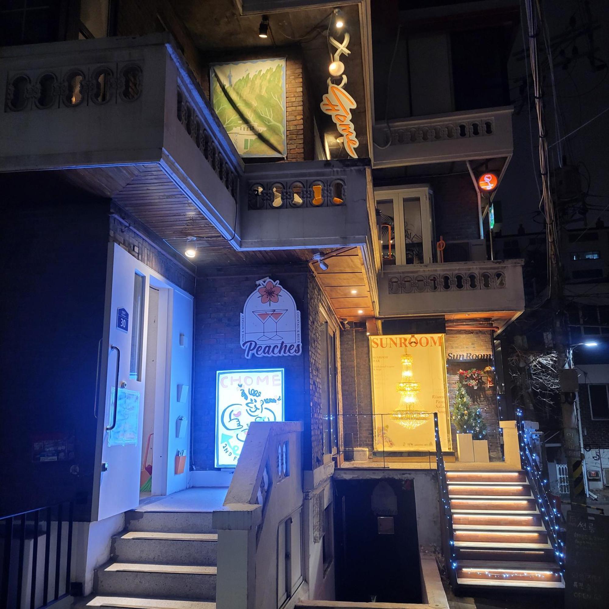 Apartment Spacious Master #5 *