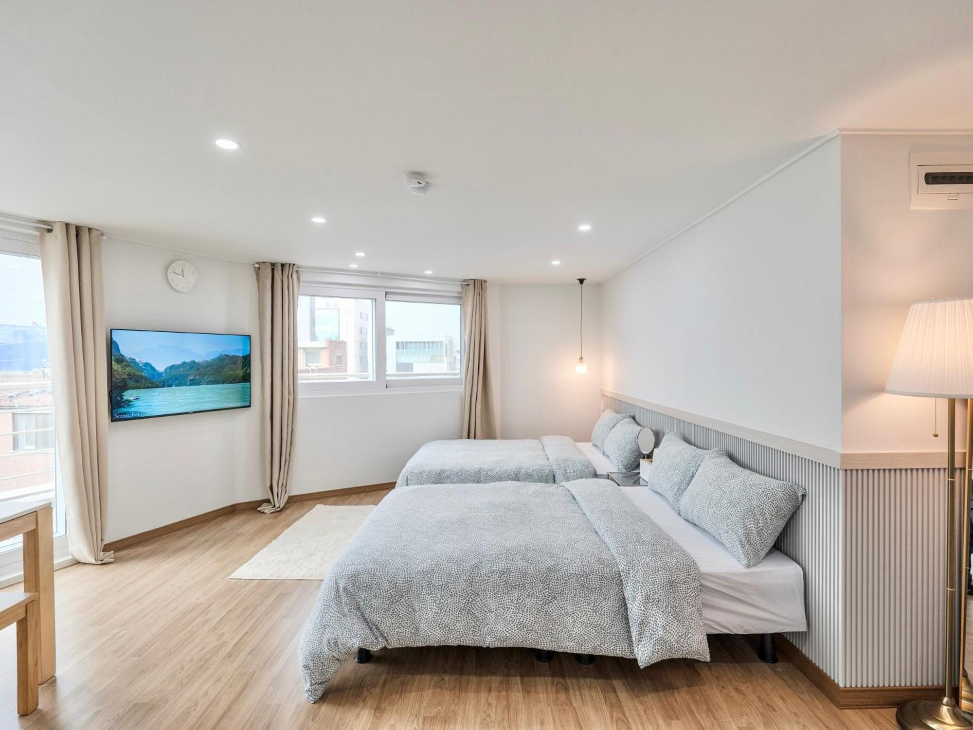 Harmony Aparthotel *
