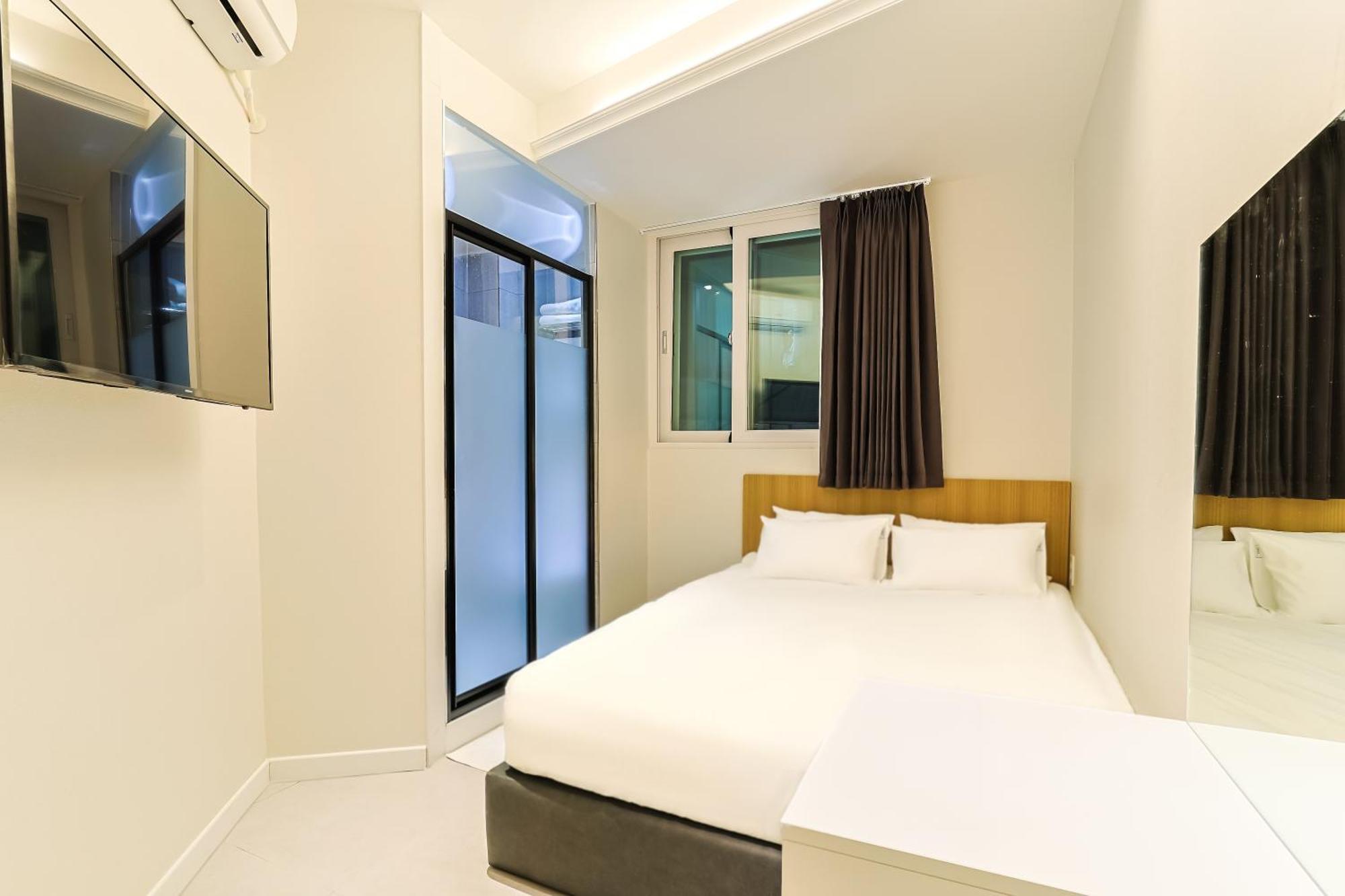 Hotel U Myeongdong 2*