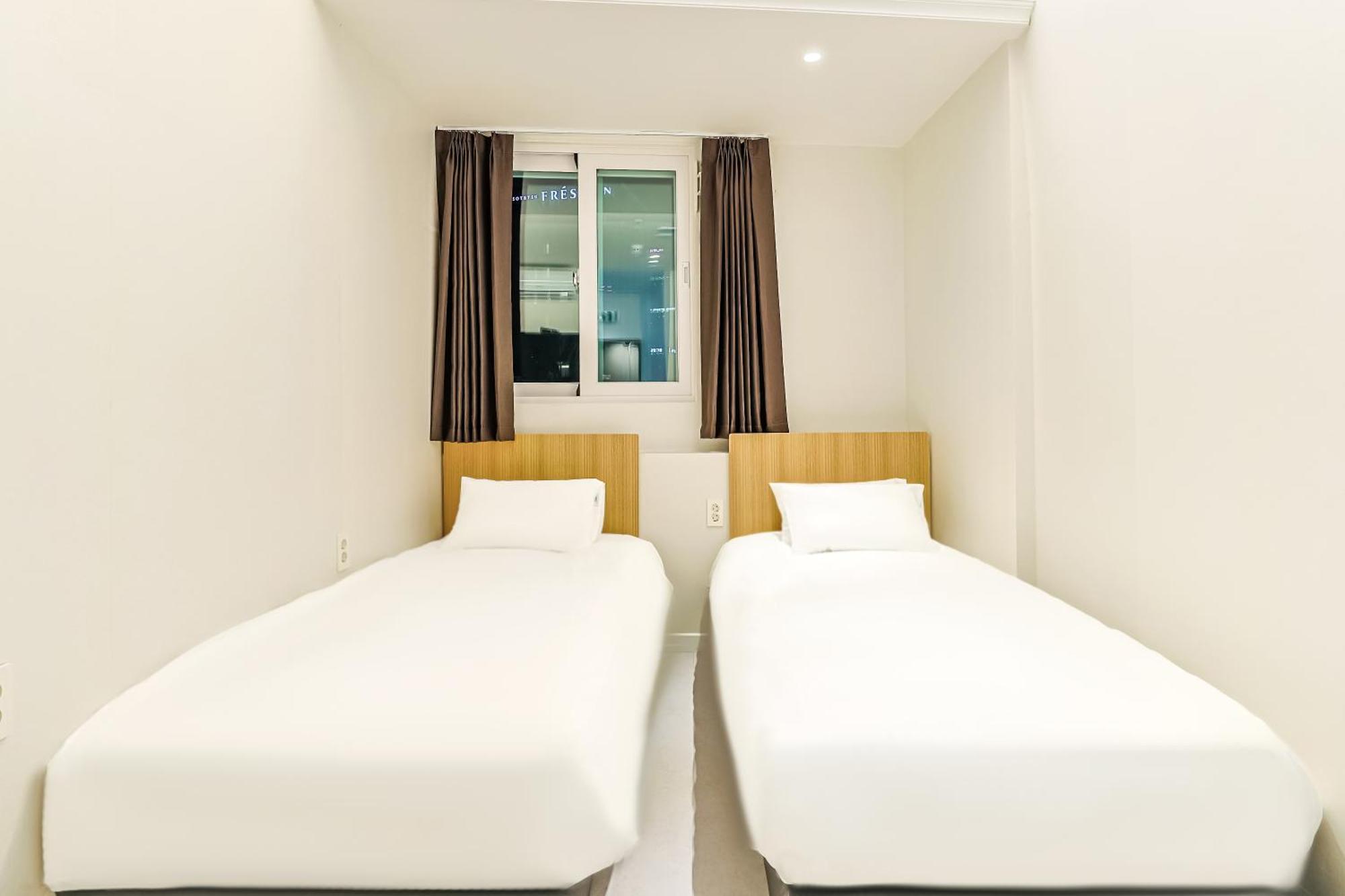 Hotel U Myeongdong 2*