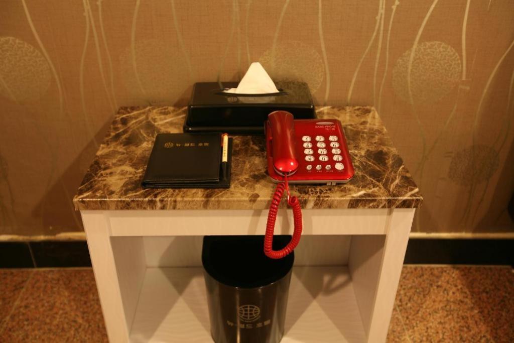 New World Yongsan Hotel 2*