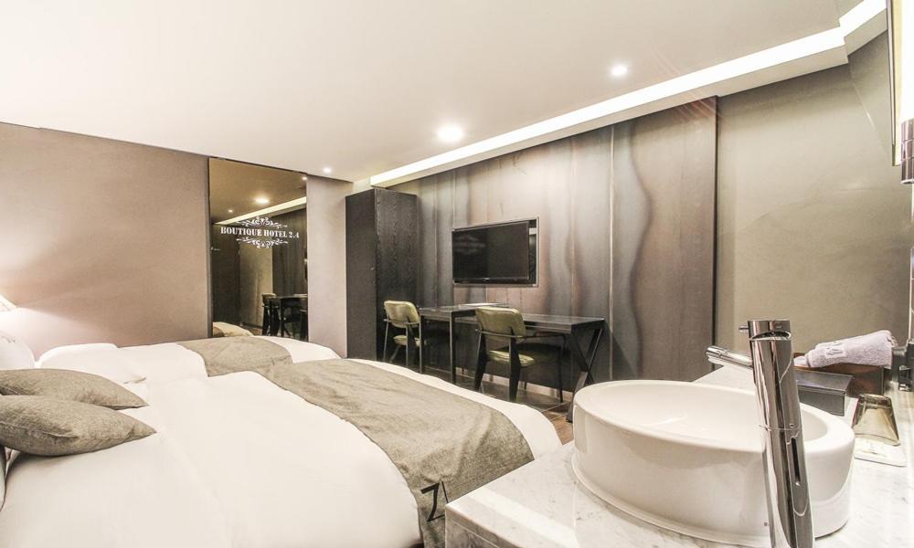 Jamsil 2.4 Hotel