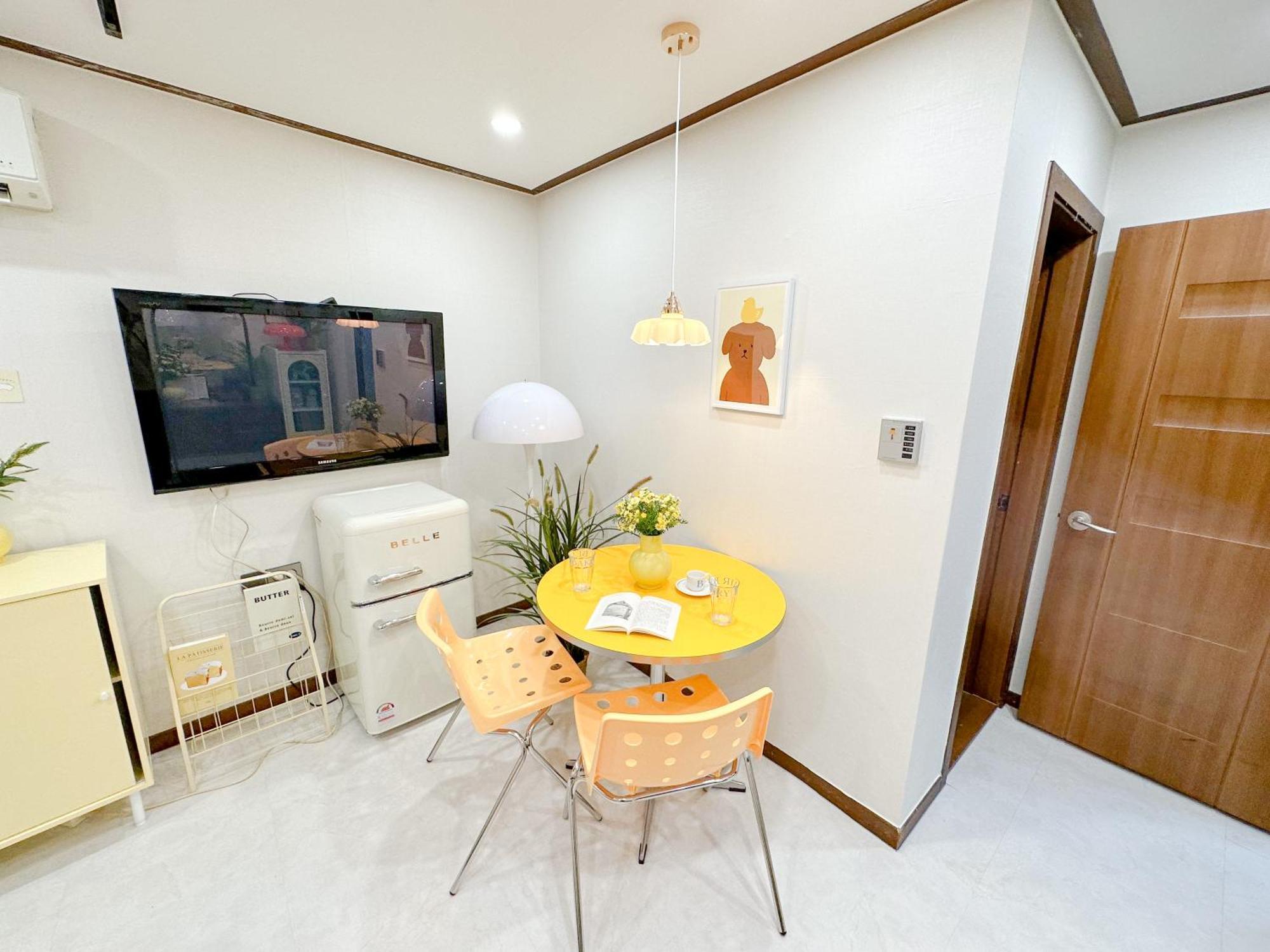Hotel 8 *
