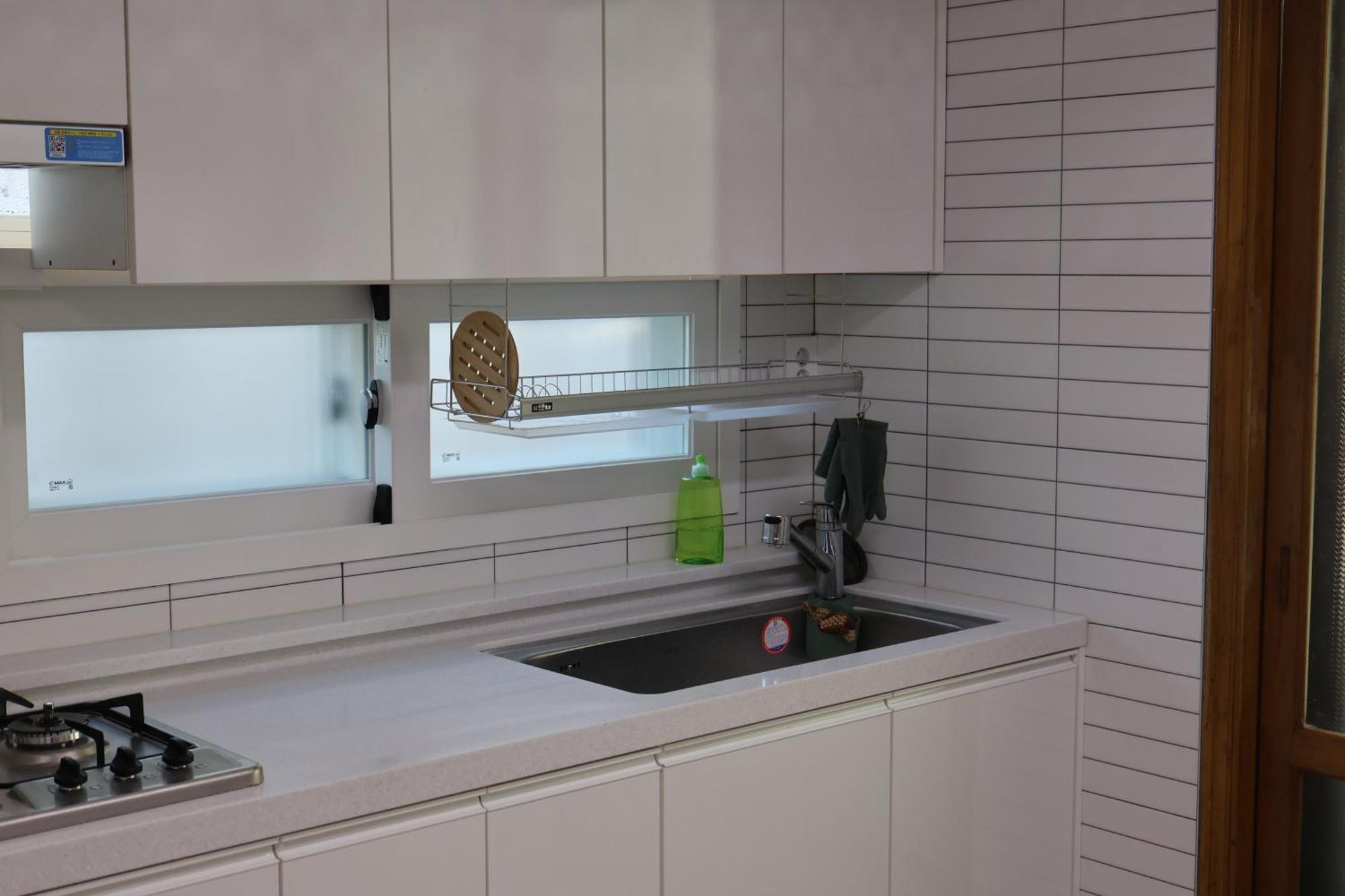 Apartment Clover Stay, 2br,1ba,mapo, Free-wifi, *
