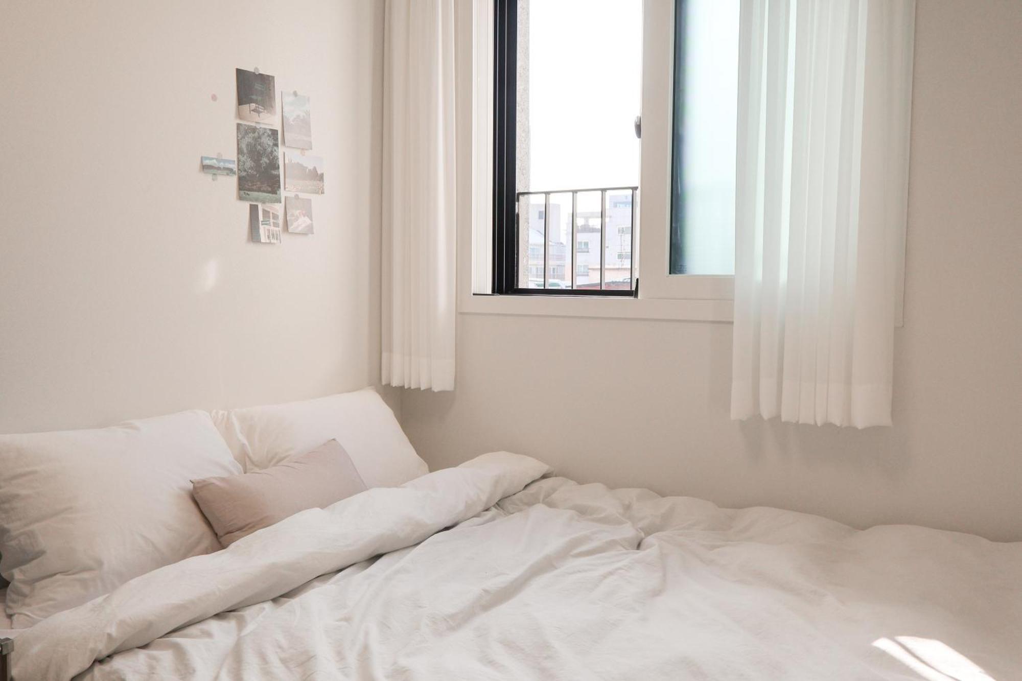Hongdae 10mins, Hapjeong 5mins, Airportbus 5mins, Largo House Seoul- Foreigner Only Apartment *