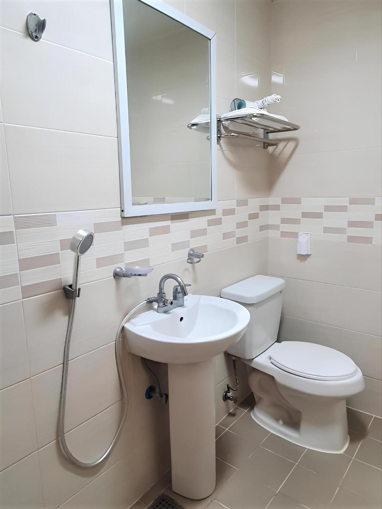 Hotel Ssh Ikseon Peter Cat *
