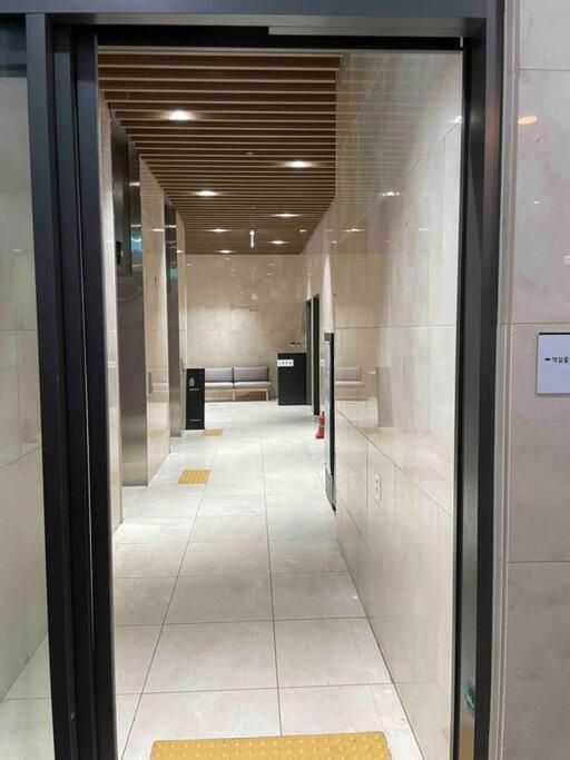 The Share Myeongdong High Floor & Free Gym #subway Station 3min #myeongdong 10min Seoul