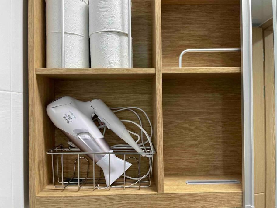 Apartment The Share Myeongdong High Floor & Free Gym #subway Station 3min #myeongdong 10min *