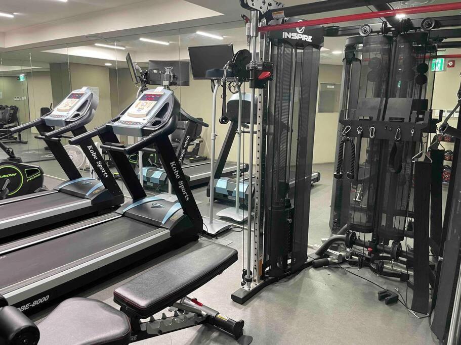 Apartment The Share Myeongdong High Floor & Free Gym #subway Station 3min #myeongdong 10min *