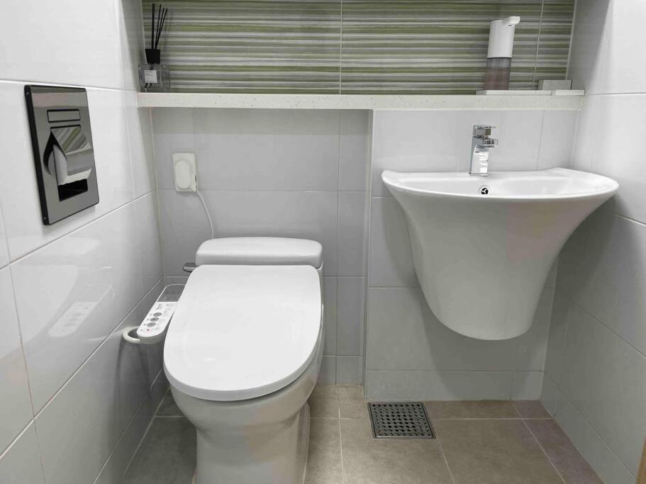 The Share Myeongdong High-rise Floor & Free Gym #subway Station 3min #myeongdong 10min * Seul