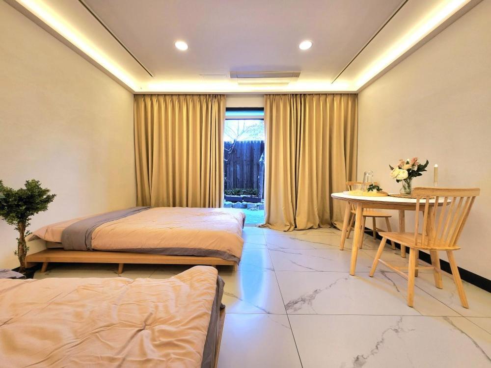 Gyeongbokgung Seochon Dalbit Guest house *