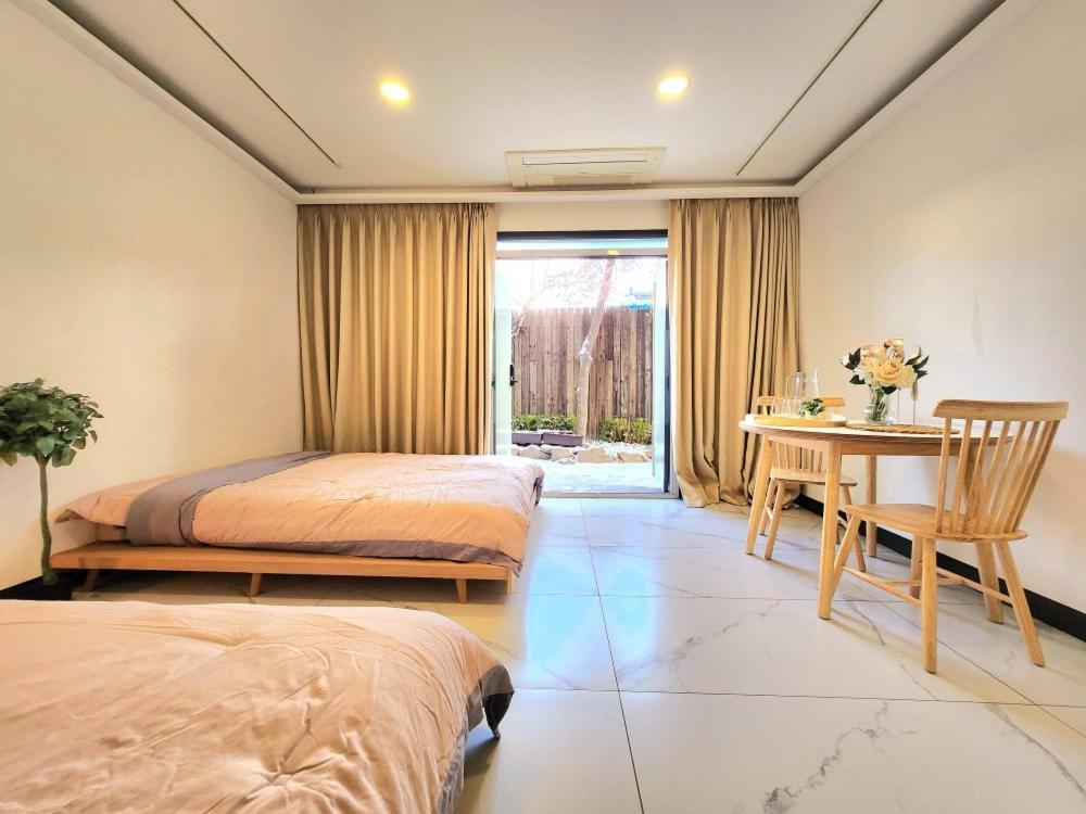 Gyeongbokgung Seochon Dalbit Guest house
