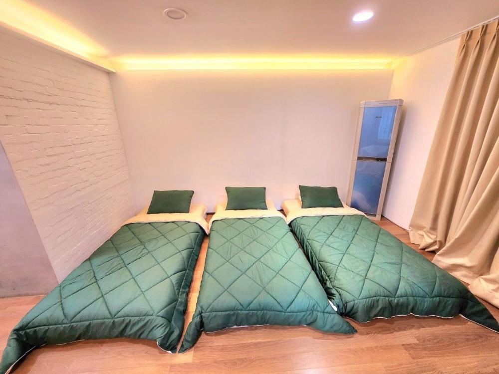 Gyeongbokgung Seochon Dalbit Guest house *