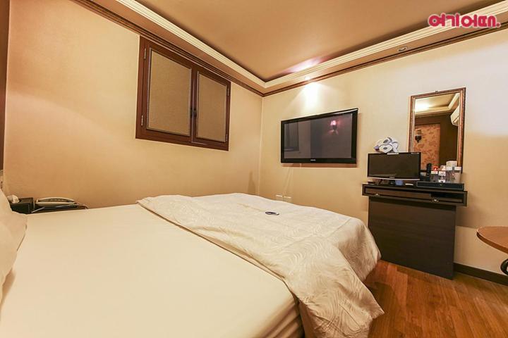 Hotel Coups 2*