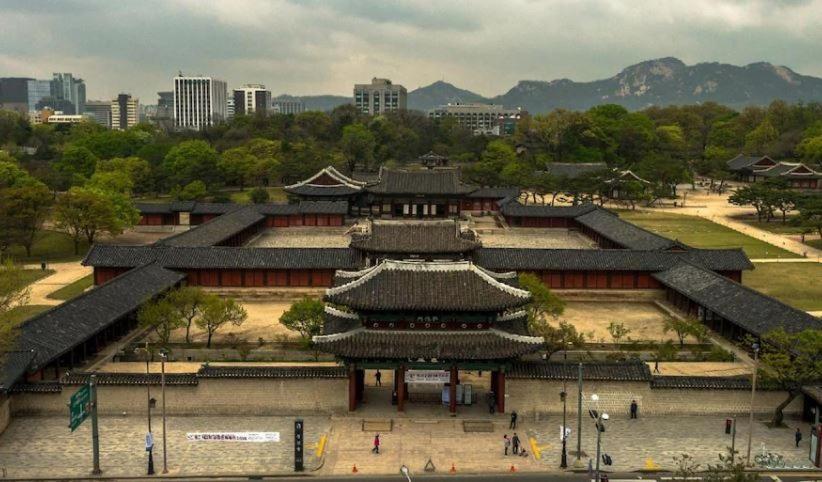Gyeongbokgung Seochon Dalbit