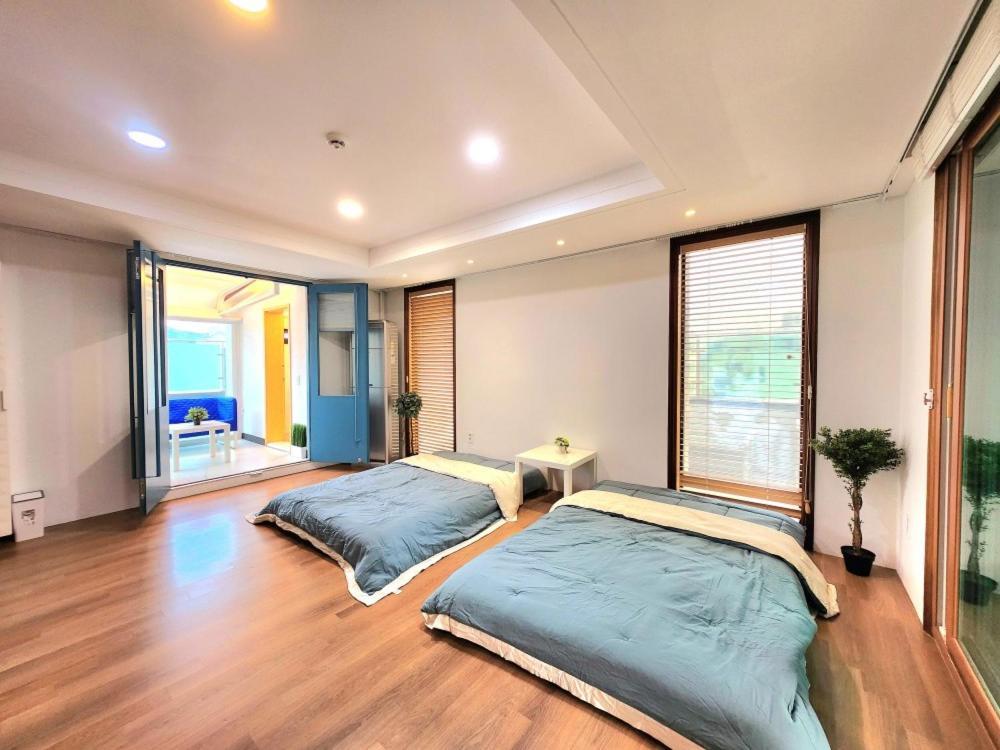 Gyeongbokgung Seochon Dalbit Guest house Seoul