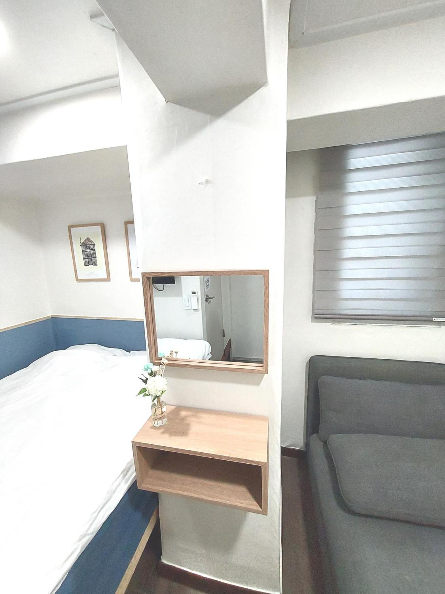 One Minute Guest house *