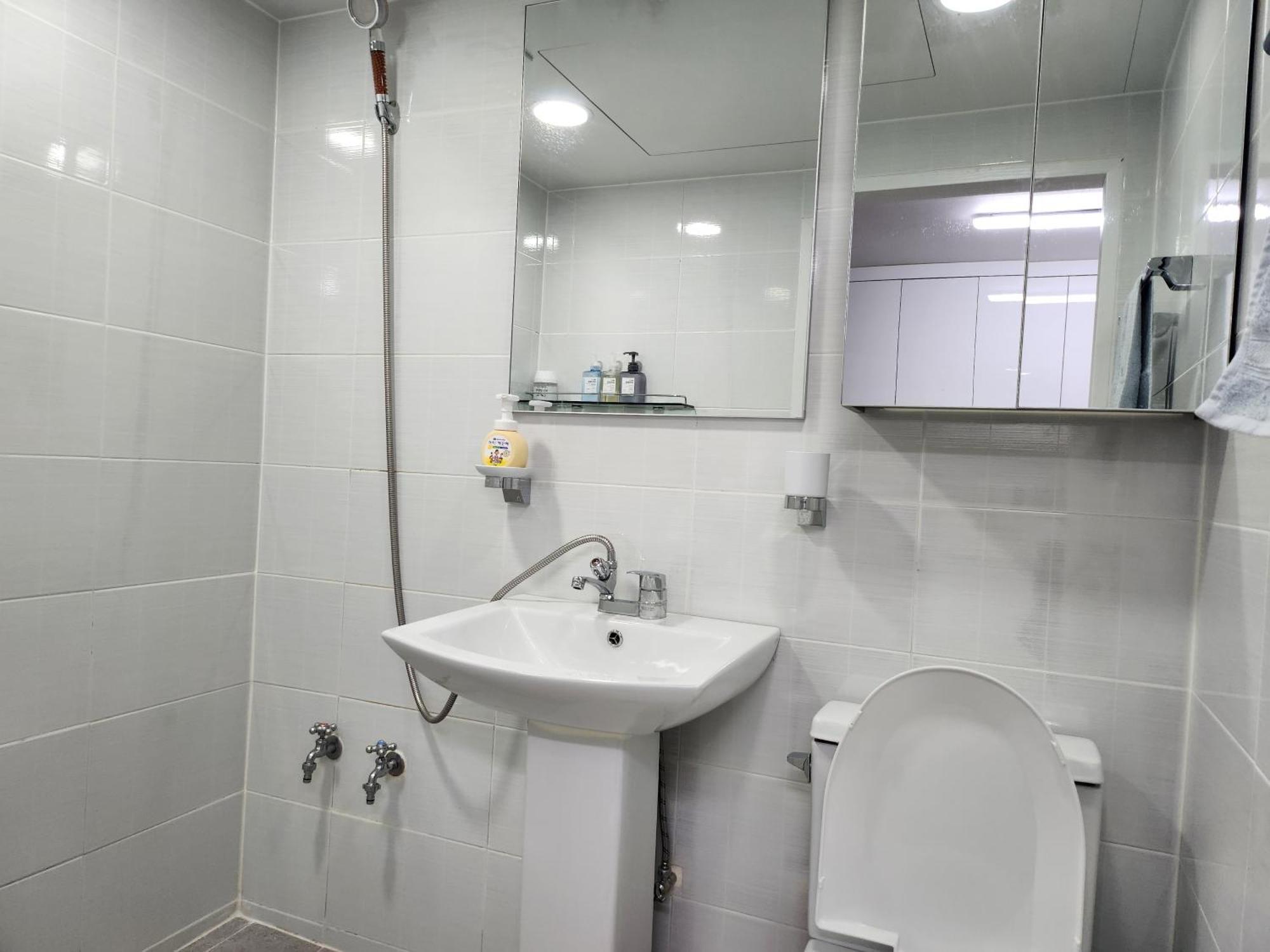 Brand New 2 Bedroom #6 Apartamento