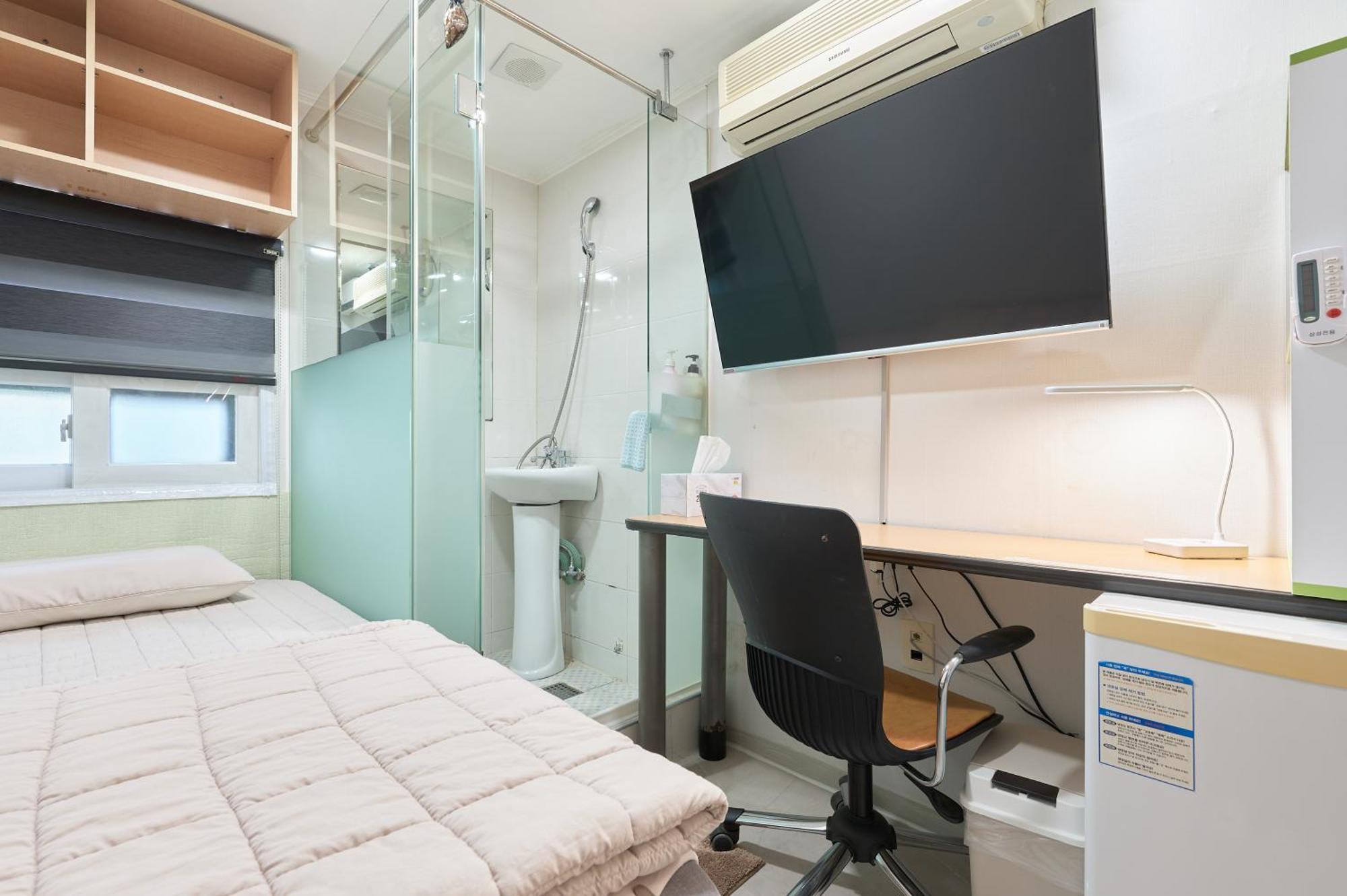 Snowflower Homestay Seoul