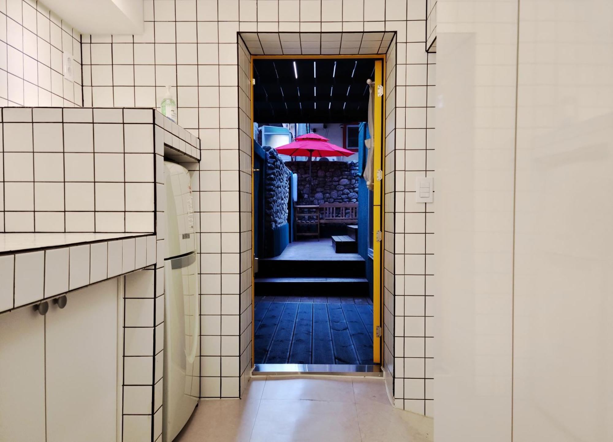 Batwo - For Foreigners Only Guest house