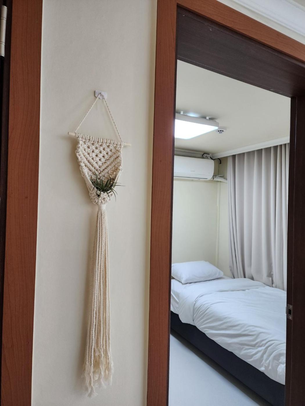 Osondoson Stay-5min To Hapjeong Station, Family Favorites, 3bed Room, Large Living Villa
