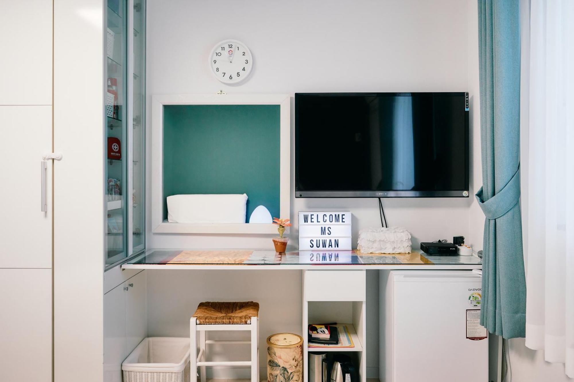 Garosugil Homestay - Female Only