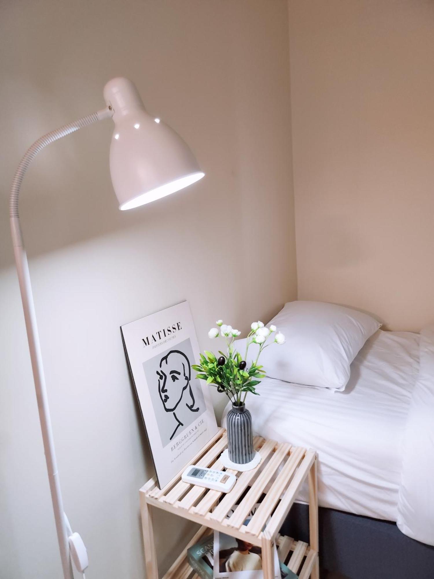 Villa Osondoson Stay-5min To Hapjeong Station, Family Favorites, 3bed Room, Large Living