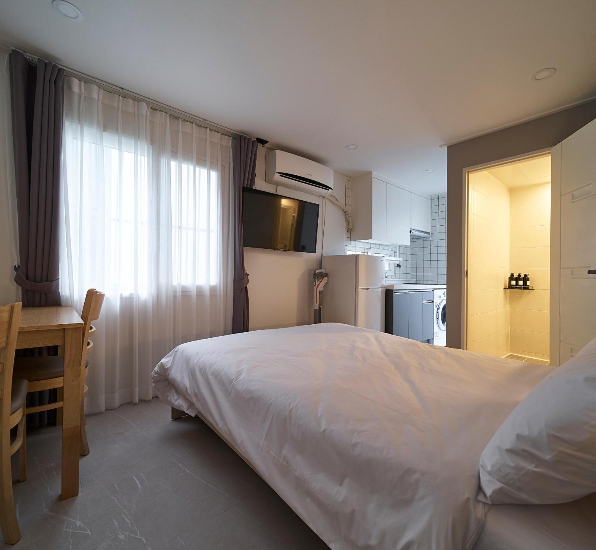 Jinsim House In Hongdea Apartment *
